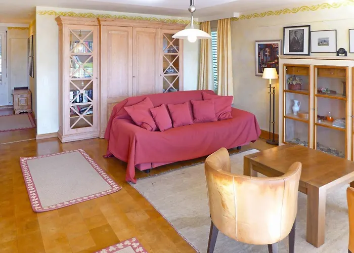 Jeanne D'arc Apt- H-58 By Interhome